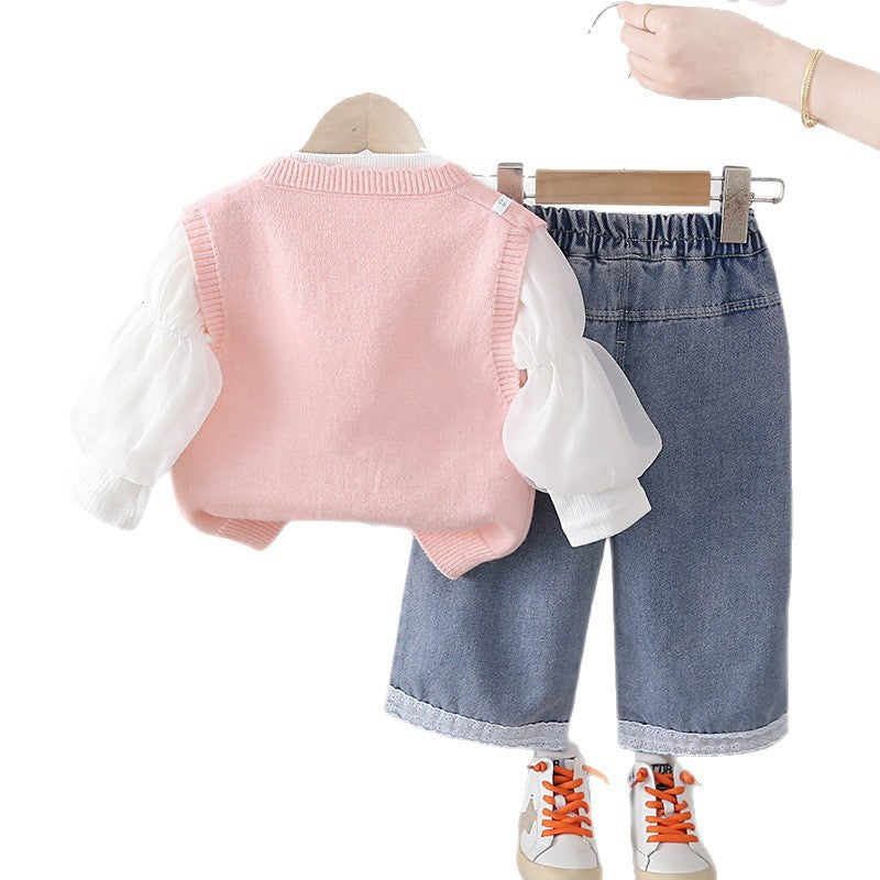 Ensemble trois pièces avec pull sans manches fleuri pour petite fille