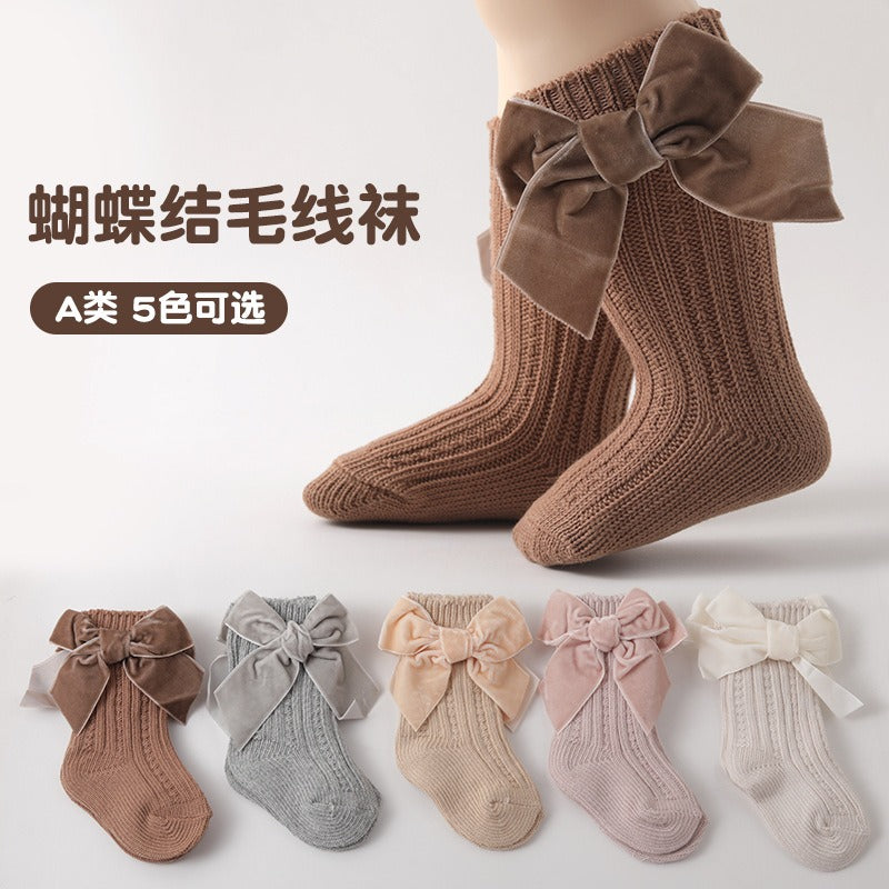 Chaussettes en grosse maille pour bébé fille
