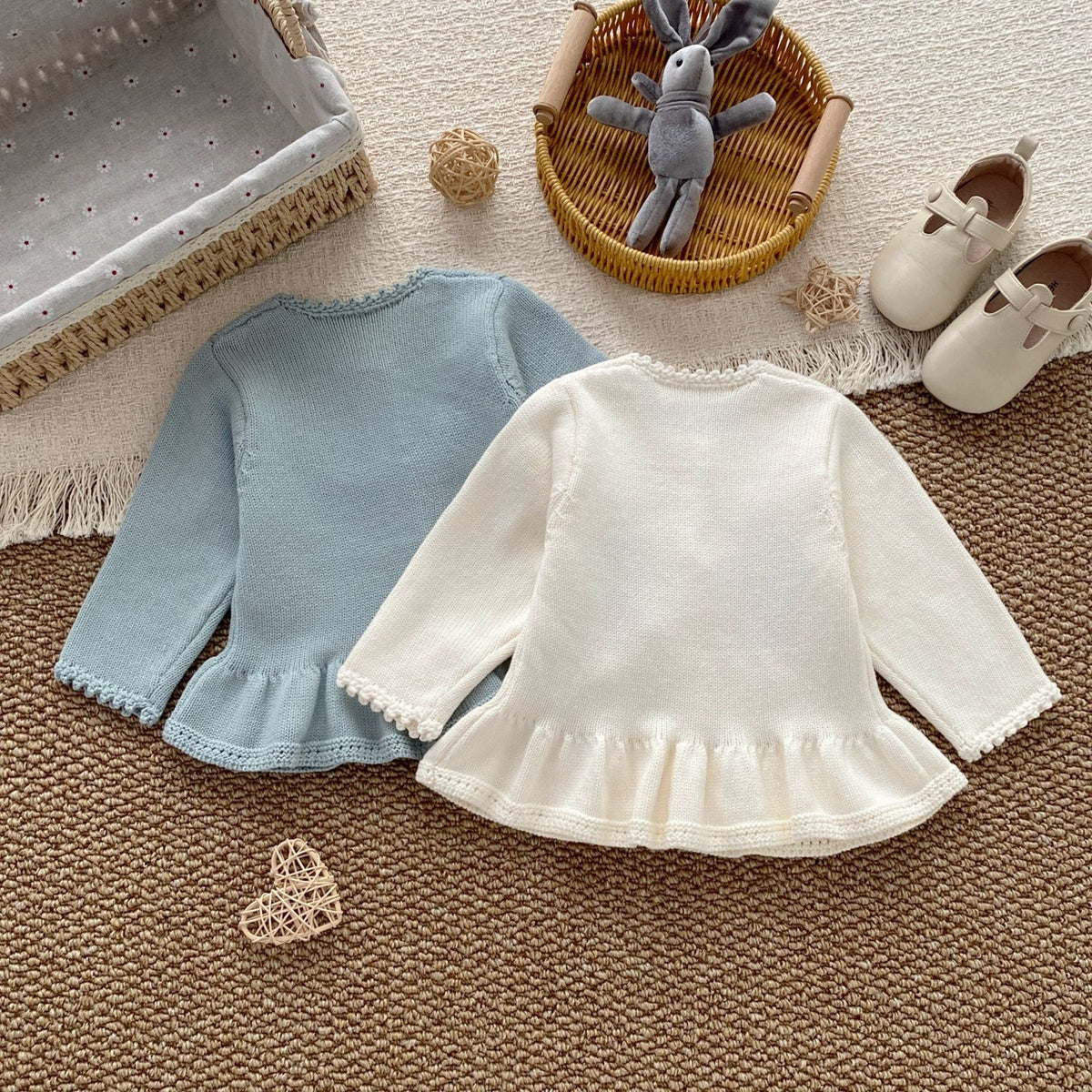 Pull en coton à col en dentelle