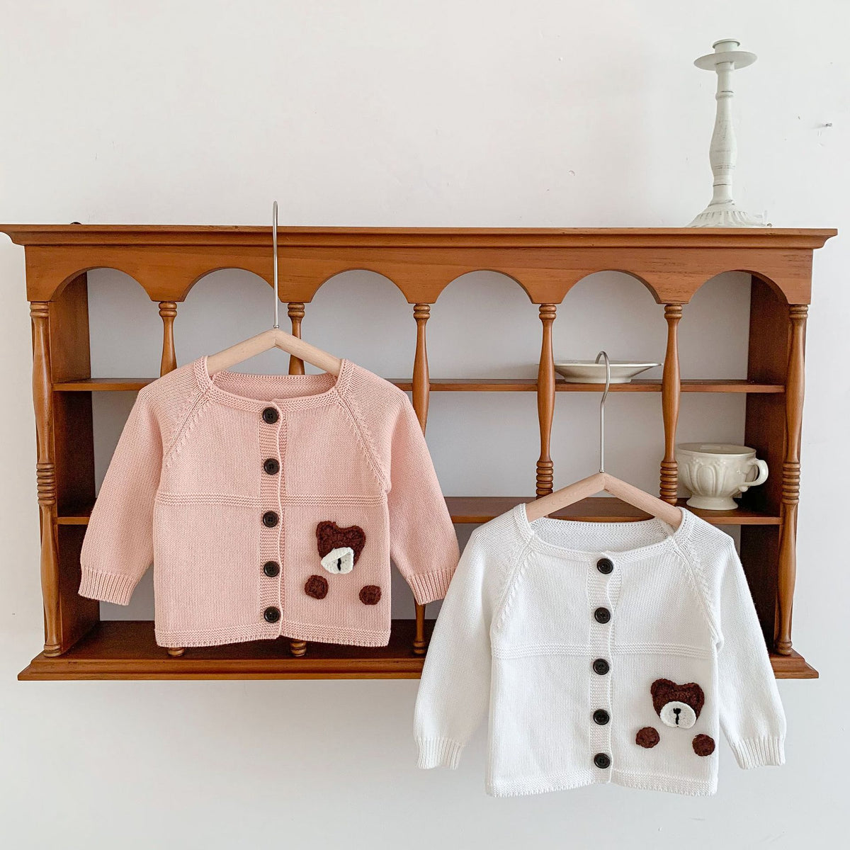Gilet en maille de coton motif ours pour bébé