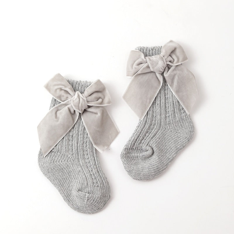 Chaussettes en grosse maille pour bébé fille