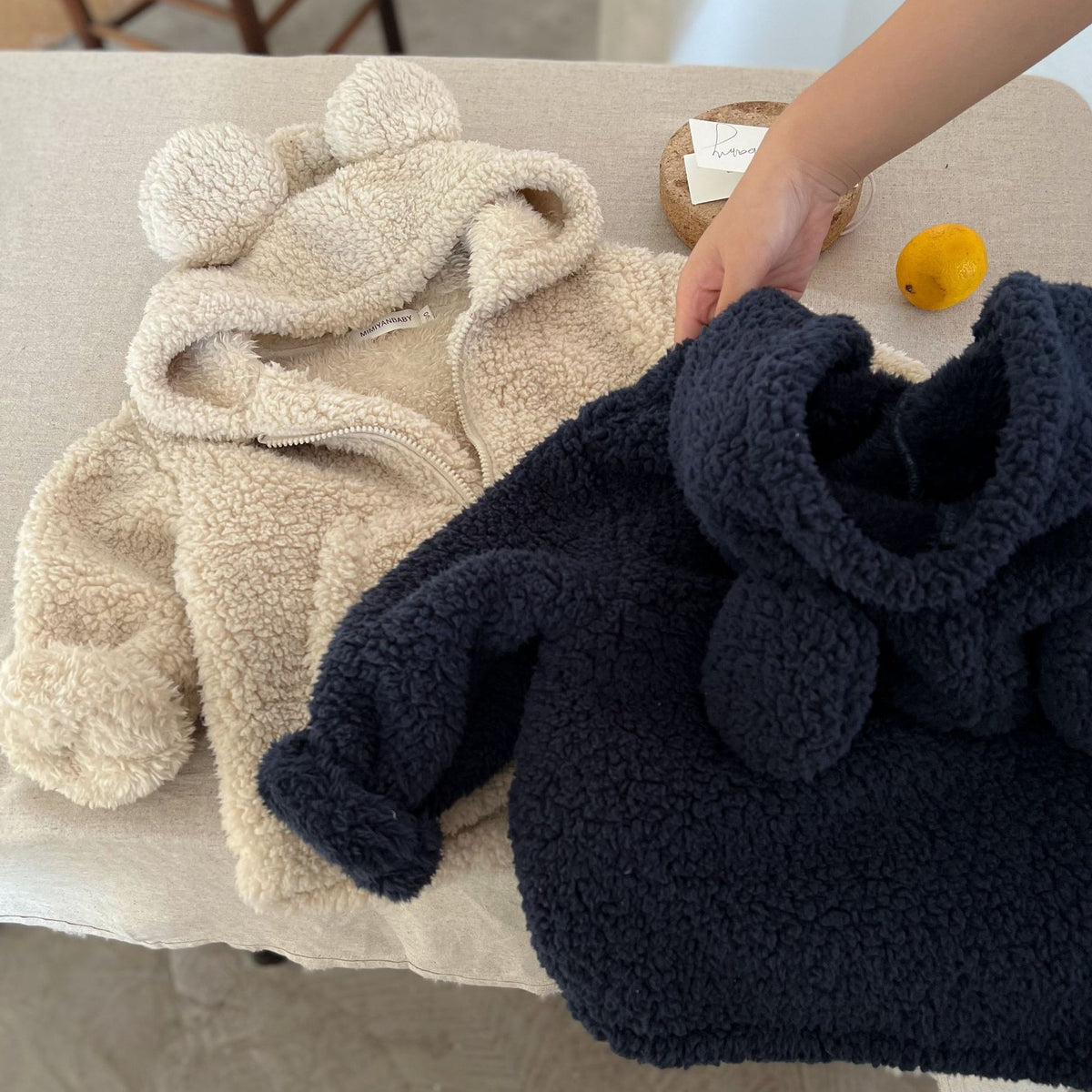 Veste bébé en coton à oreilles et fermeture zippée
