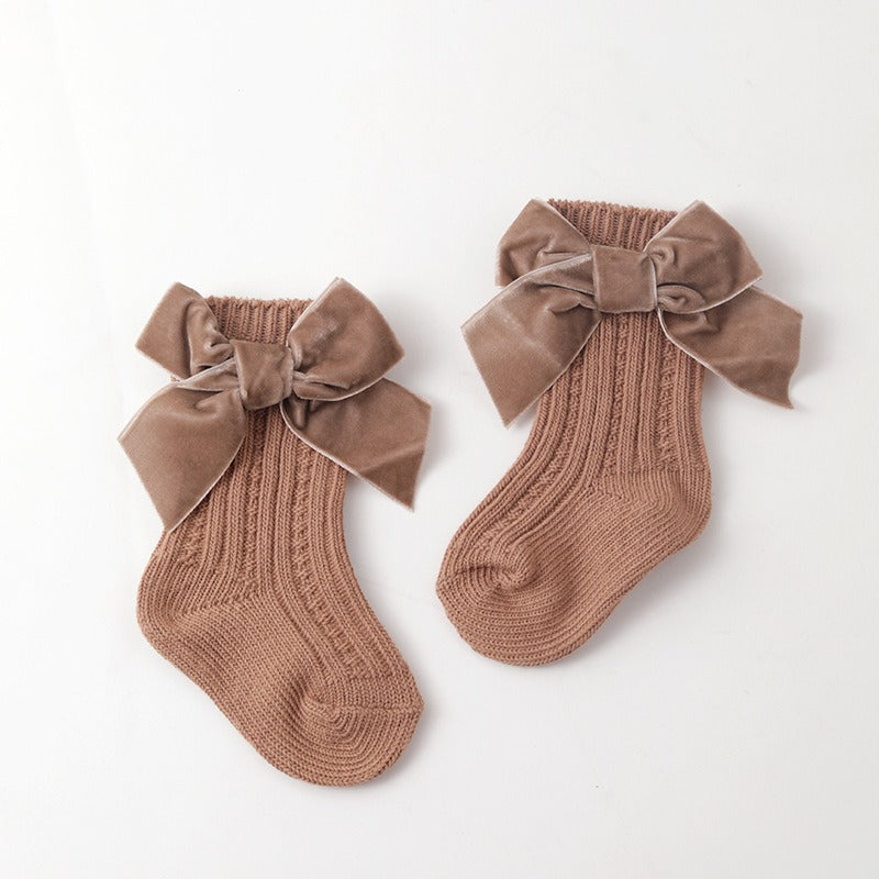 Chaussettes en grosse maille pour bébé fille