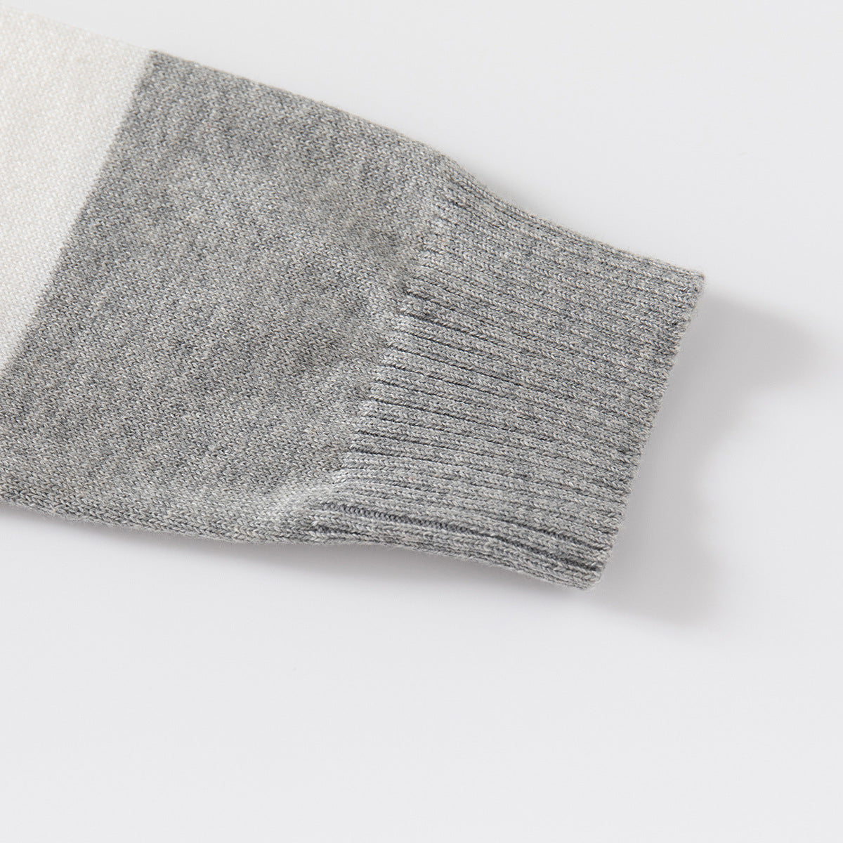 Pull léger à manches contrastées pour garçon