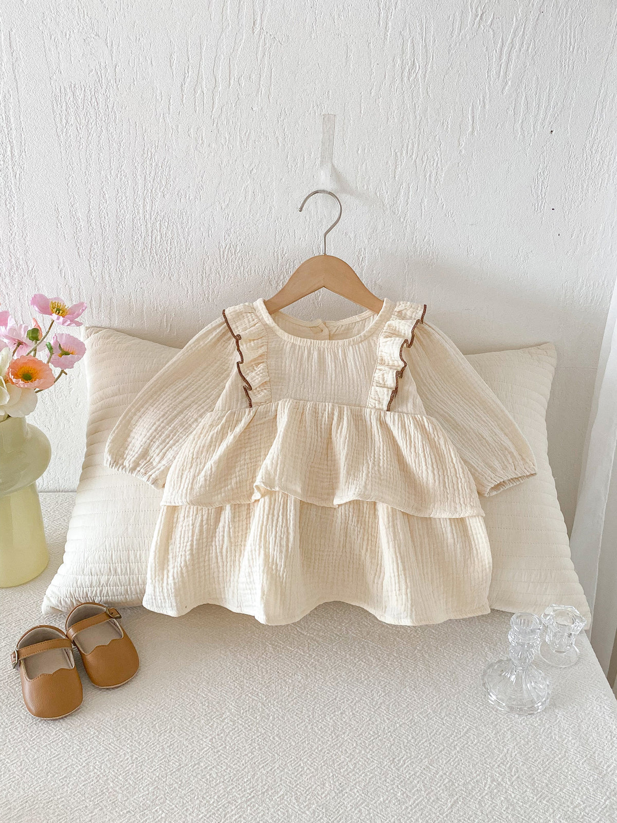 Robe à volants et nœud en coton pour petite fille